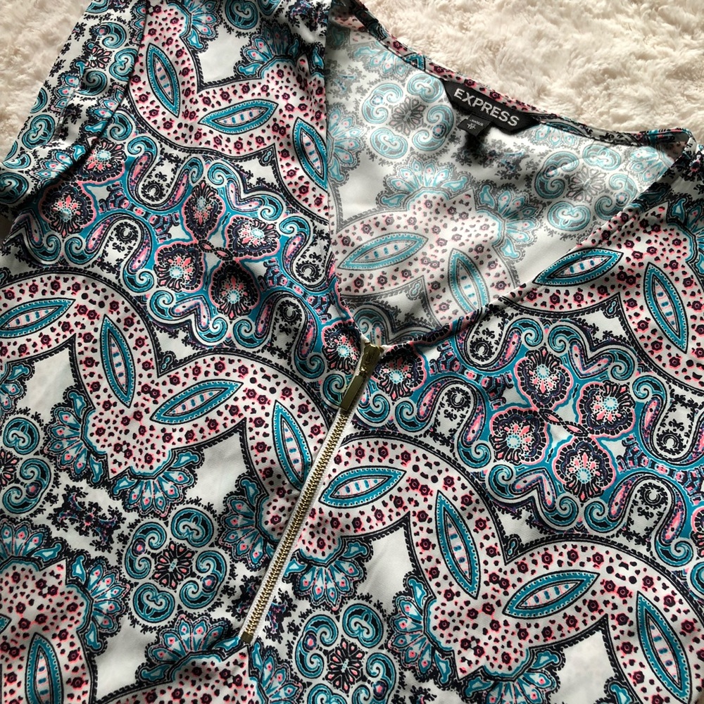 •Express Blouse•